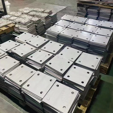 Gia công tấm với mức độ đồng đều gần như là tuyệt đối