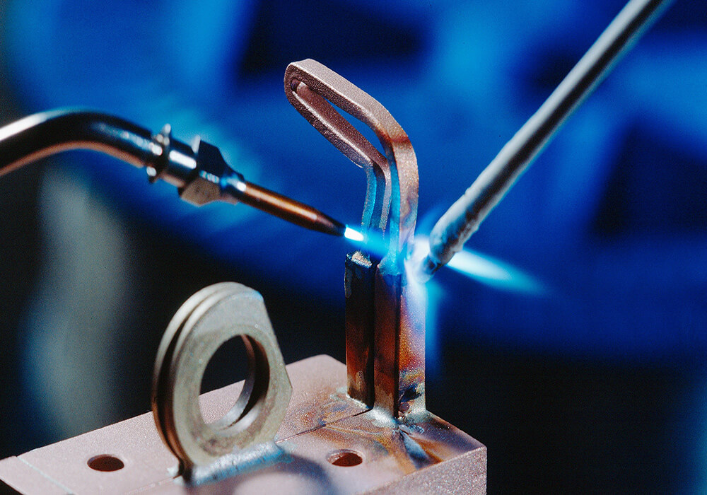 Hàn TIG (Tungsten Inert Gas) Hàn TIG (Tungsten Inert Gas)