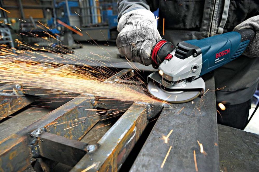 ống hộp sắt gia công mài xử lý bề mặt